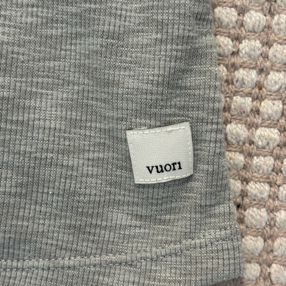 Vuori Olive Ribbed High-Neck Tank - Picture 7 of 8